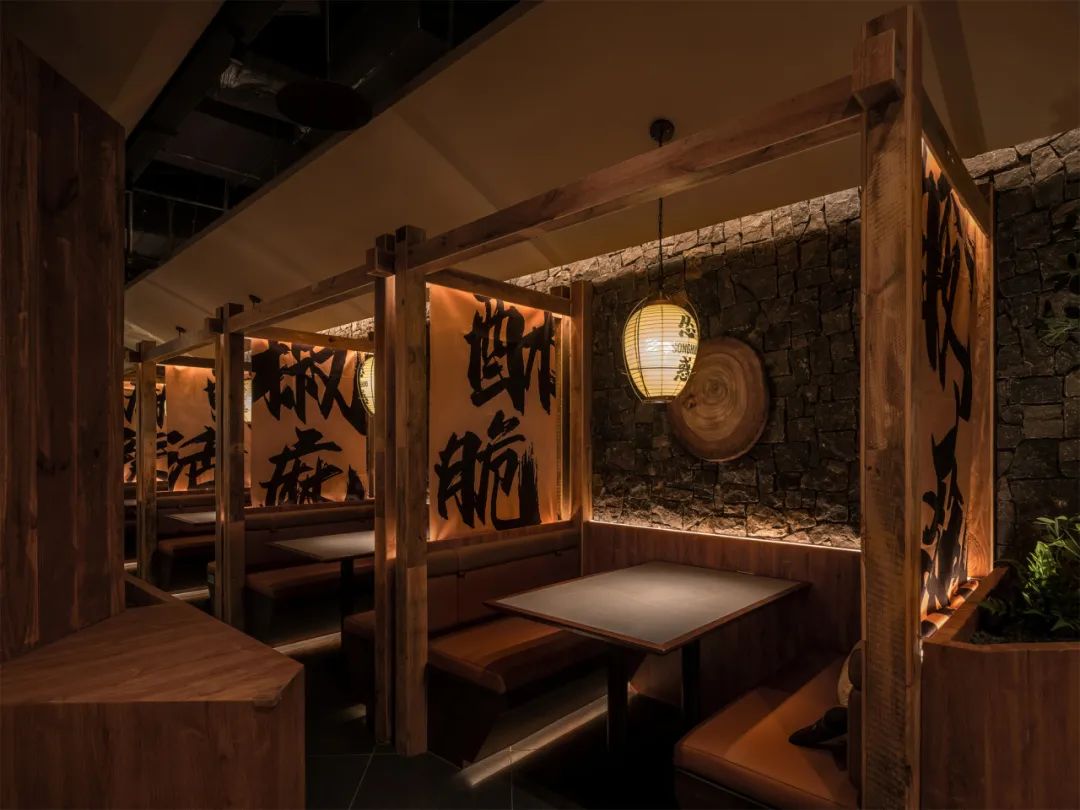 一品鱼悦烧烤·川菜融合餐厅酒吧装修设计规划(图10)