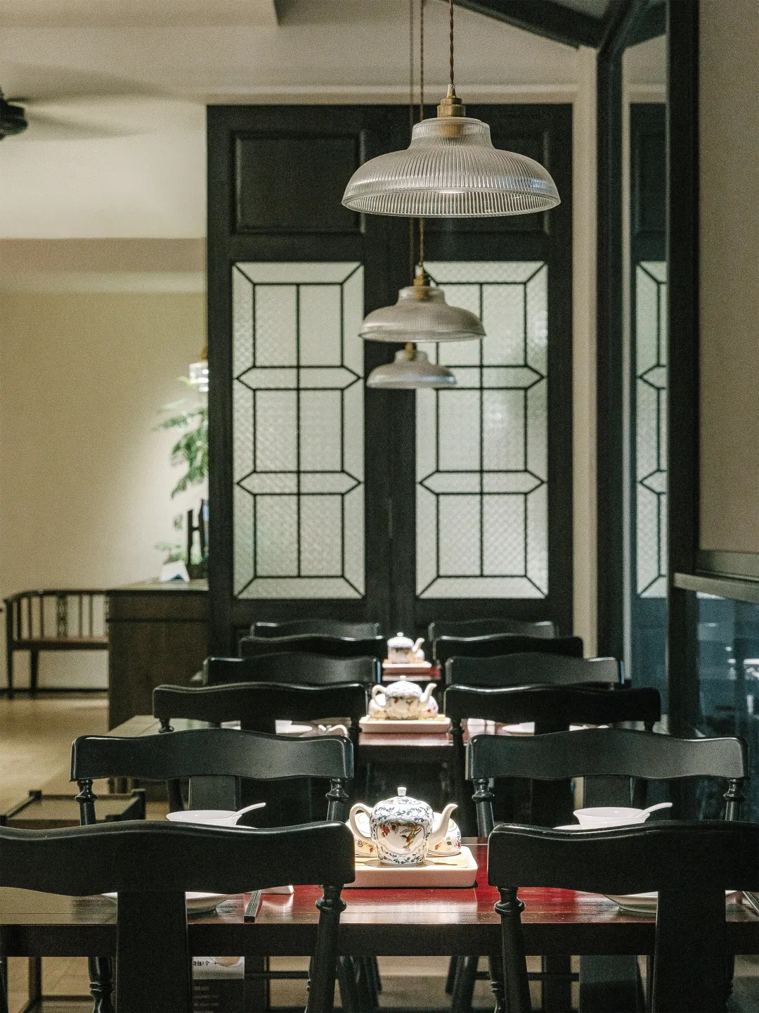 岭南特色 春喜传统粤式茶餐厅装修设计案例(图5) 岭南特色 春喜传统粤式茶餐厅装修设计案例(图5)