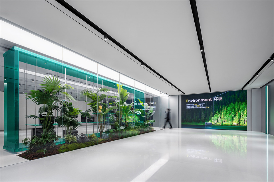极简科技将来 海信集团展厅装修设计案例(图15) 极简科技将来 海信集团展厅装修设计案例(图15)